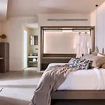 Amazon Mykonos & Hotel Agios Ioannis Diakoftis