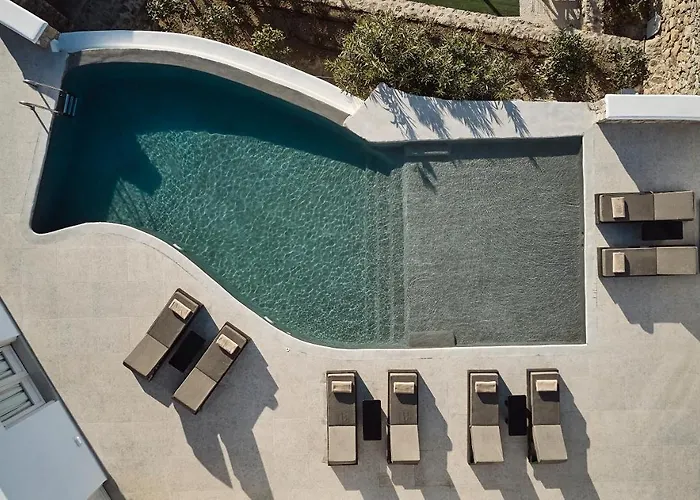 Amazon Mykonos & Agios Ioannis Diakoftis