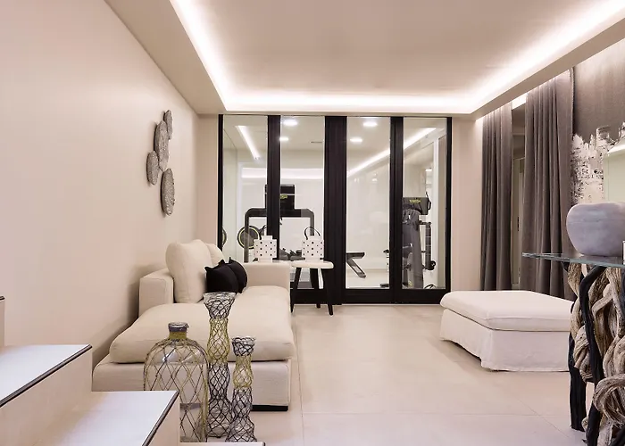 Amazon Mykonos & Szálloda 5*