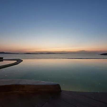 Amazon Mykonos & 5* Mykonos Town
