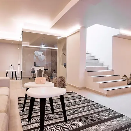 Amazon Mykonos & Hotel