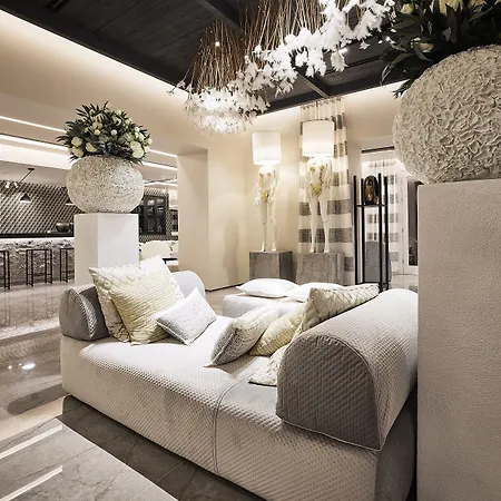 Amazon Mykonos & Hotel 5*