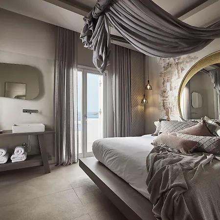 Amazon Mykonos & فندق Agios Ioannis Diakoftis