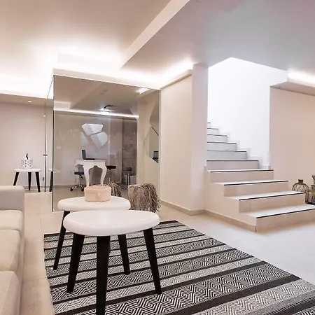 Amazon Mykonos & فندق 5*