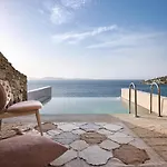 Amazon Mykonos & Отель Agios Ioannis Diakoftis