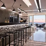 Amazon Mykonos & 5* Agios Ioannis Diakoftis