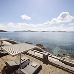 Amazon Mykonos & Отель 5*