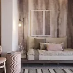 Amazon Mykonos & 5*