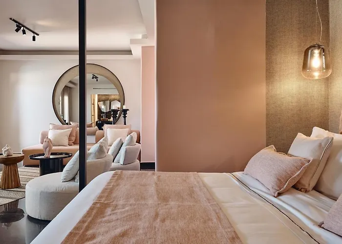 Amazon Mykonos & Otel